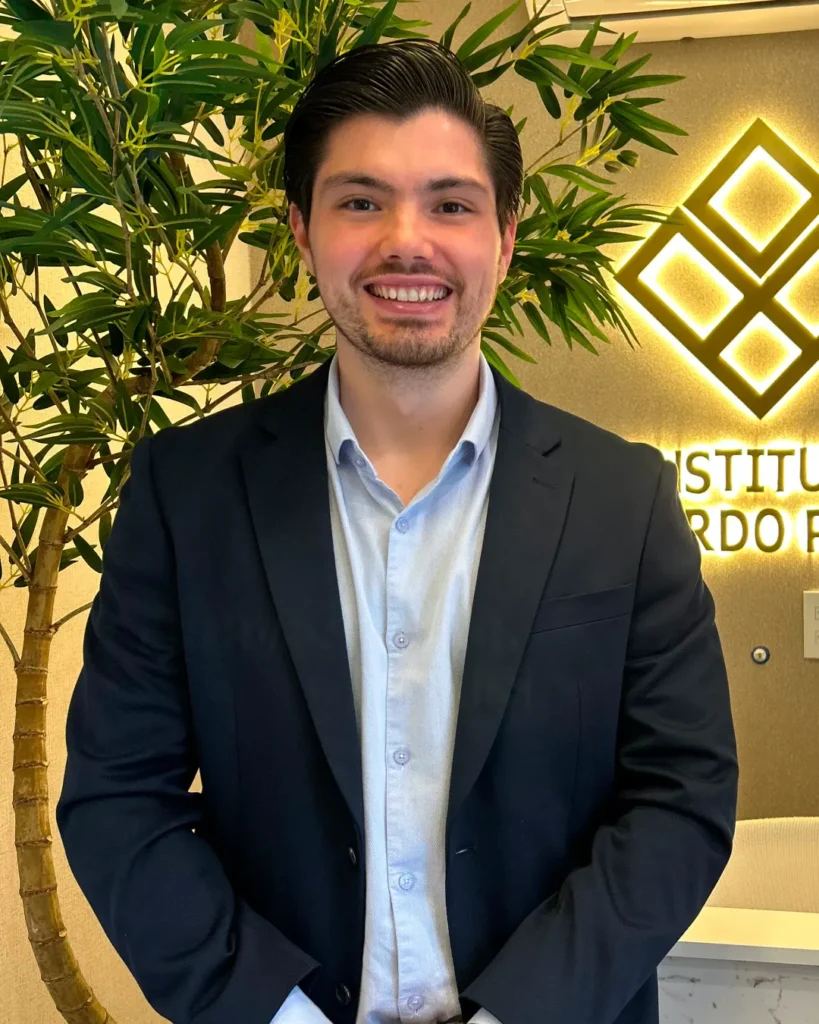Dr. Leonardo Passarelli médico endocrinologista especialista em emagrecimento e metabolismo — São José do Rio Preto SP